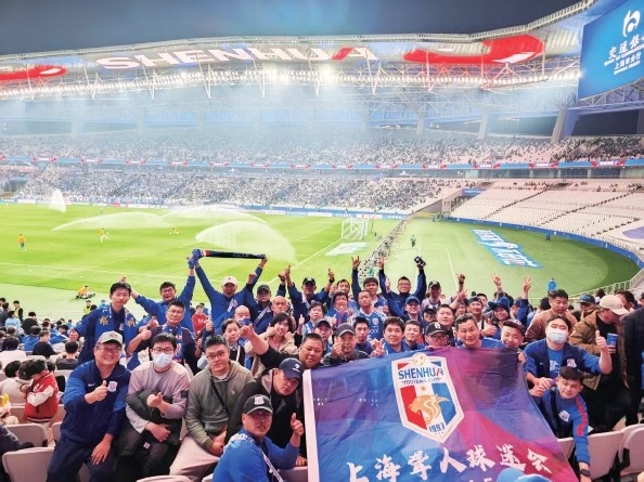東體介紹上海聾人球迷會：最安靜的助威，最“響亮”的看臺
